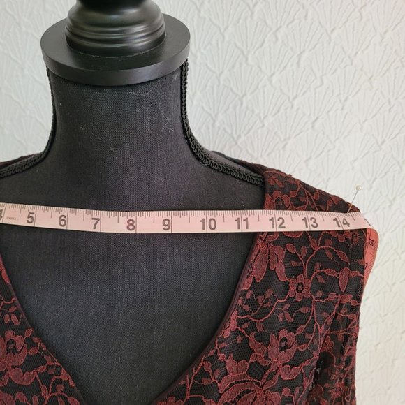 VINTAGE S. HOWARD HIRSH LACE DRESS - Picture 8 of 12